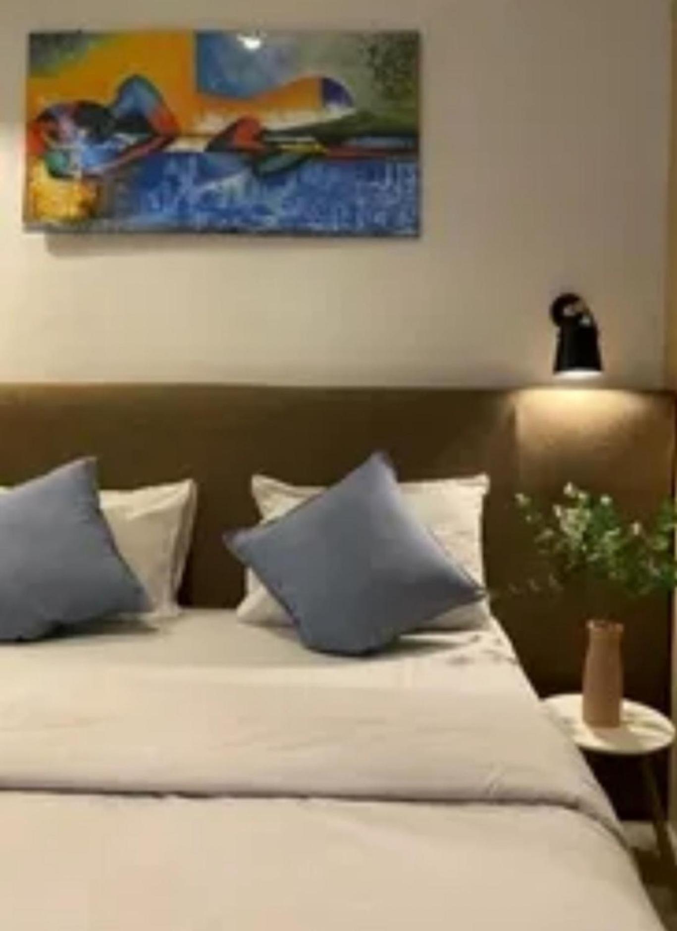 מדאן Vosstel Guest House מראה חיצוני תמונה
